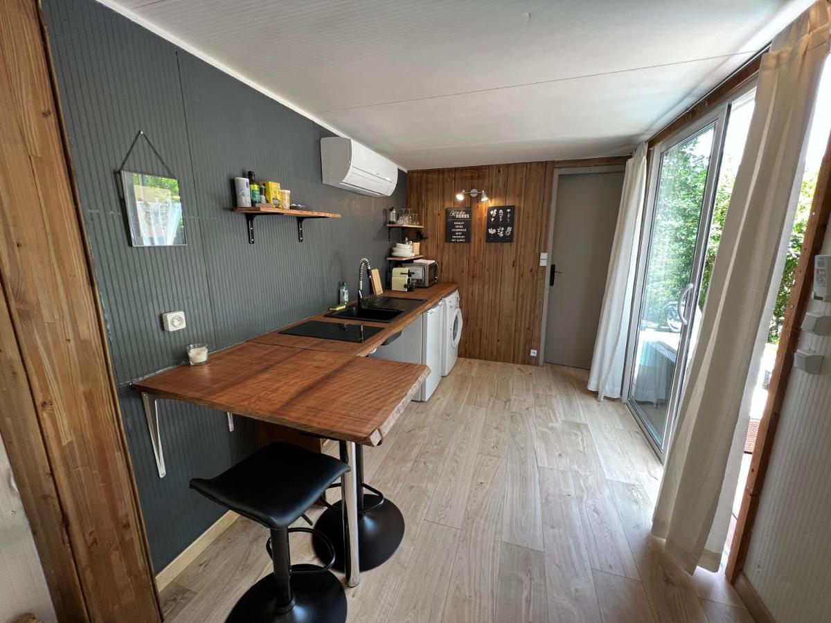Superbe Cabane Jacuzzi Jardin Clim Wifi Parking Meyreuil Exteriör bild